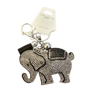 Silver‎ Elephant Keychain
